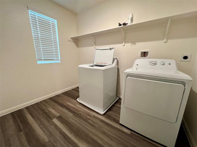 509 Lagoon DR, Maxwell, TX 78656