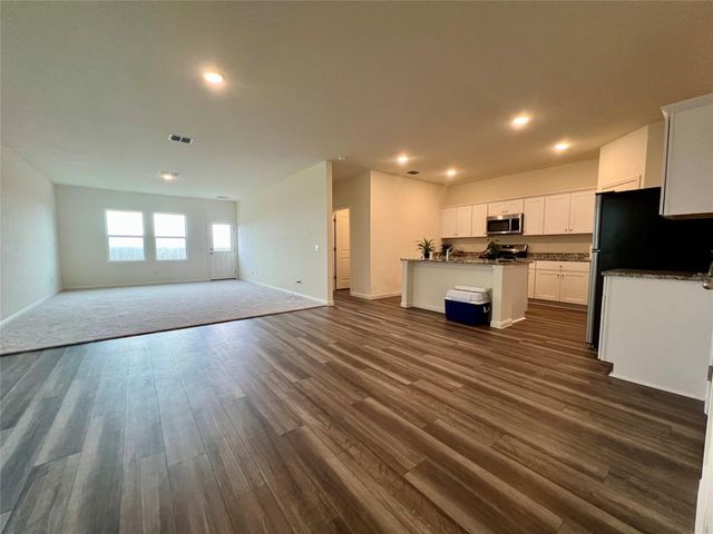 509 Lagoon DR, Maxwell, TX 78656