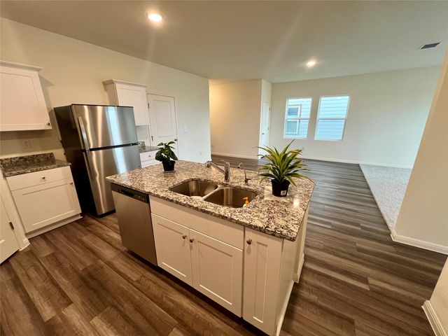 509 Lagoon DR, Maxwell, TX 78656