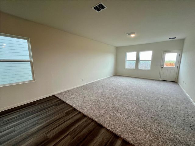 509 Lagoon DR, Maxwell, TX 78656