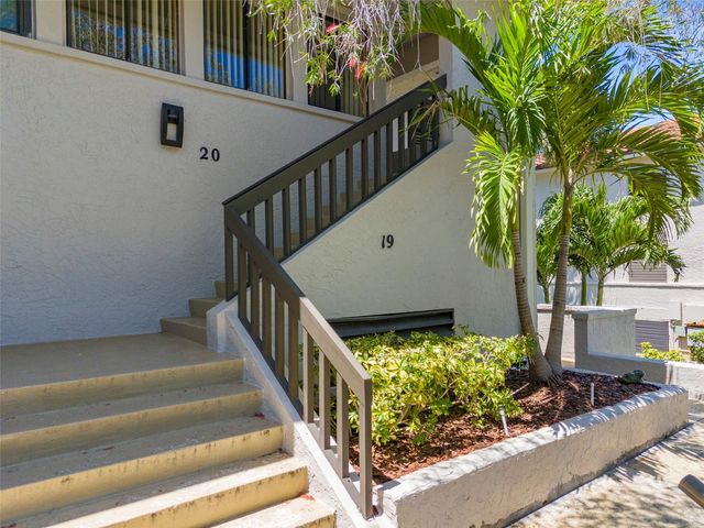 1801 MARINER DRIVE 20, Tarpon Springs, FL 34689