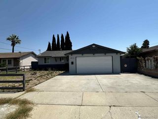 8913 Frederick St, Spring Valley, CA 91977