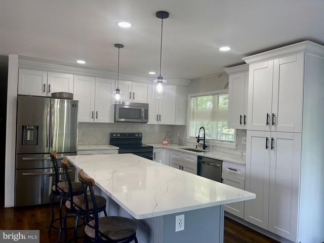 1604 OLD NEW WINDSOR RD, New Windsor, MD 21776