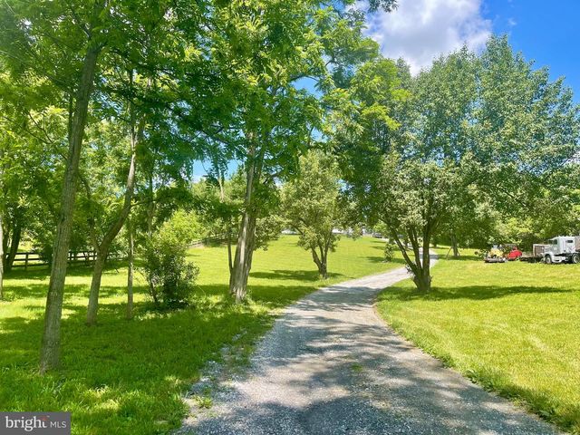 1604 OLD NEW WINDSOR RD, New Windsor, MD 21776