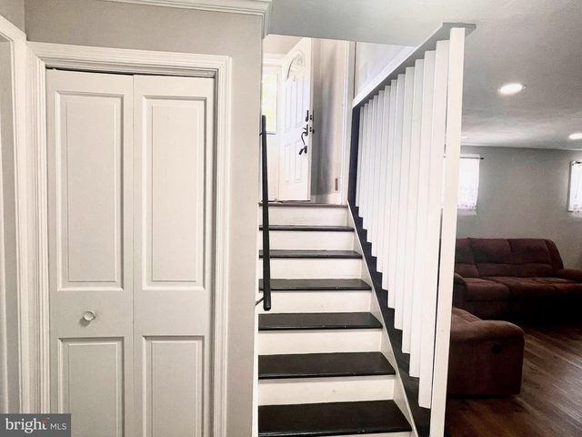 1604 OLD NEW WINDSOR RD, New Windsor, MD 21776