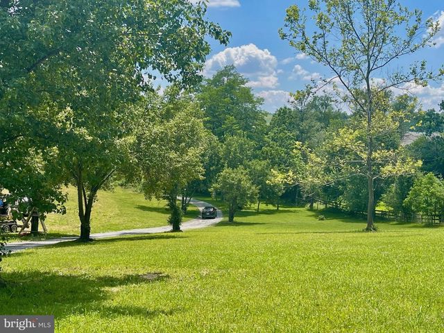 1604 OLD NEW WINDSOR RD, New Windsor, MD 21776