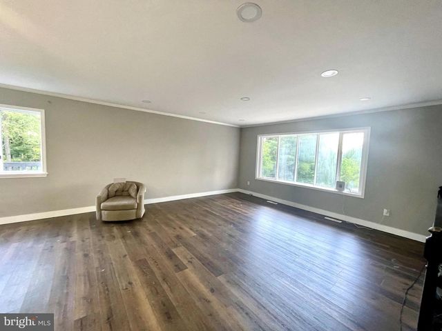 1604 OLD NEW WINDSOR RD, New Windsor, MD 21776
