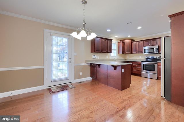 120 BANEBERRY LN, Lititz, PA 17543