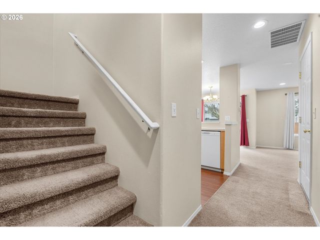 6443 Nw CONNERY Ter, Portland, OR 97229