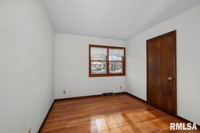 815 OAKLAWN Avenue, East Moline, IL 61244