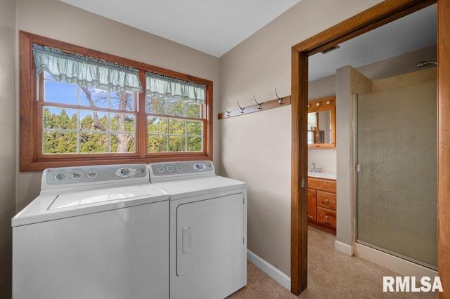 815 OAKLAWN Avenue, East Moline, IL 61244