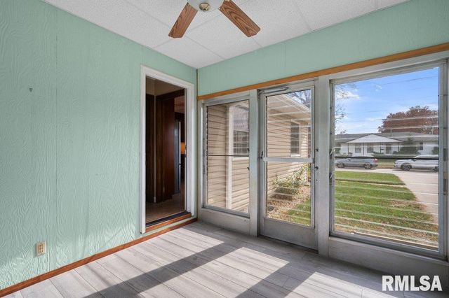 815 OAKLAWN Avenue, East Moline, IL 61244