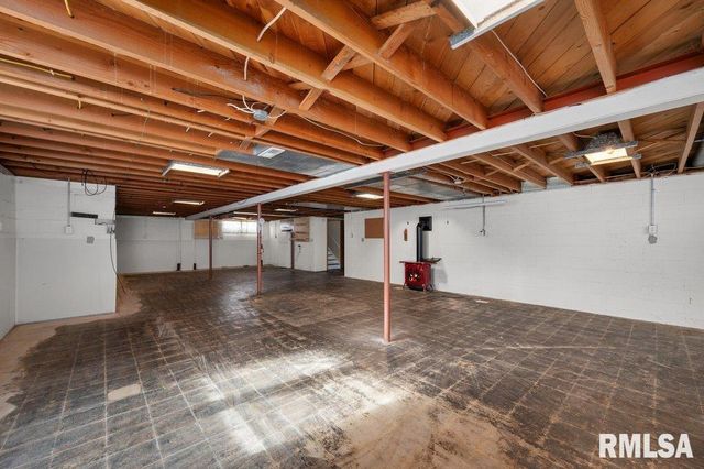 815 OAKLAWN Avenue, East Moline, IL 61244