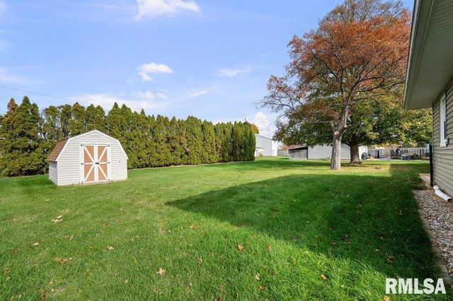 815 OAKLAWN Avenue, East Moline, IL 61244