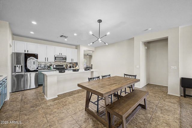 5229 W BRANHAM Lane, Laveen, AZ 85339