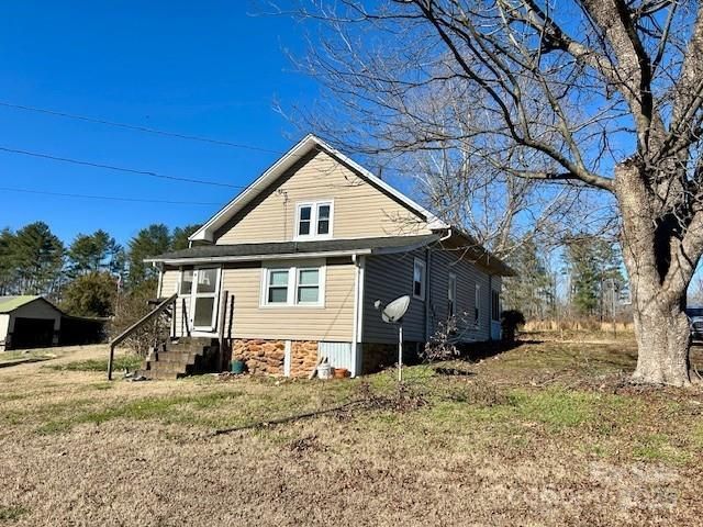 555 Falls Avenue, Granite Falls, NC 28630