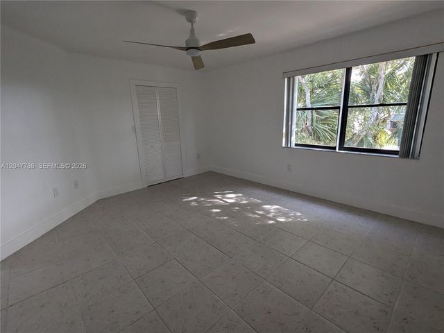 10237 NW 9th Street Cir 202-4, Miami, FL 33172