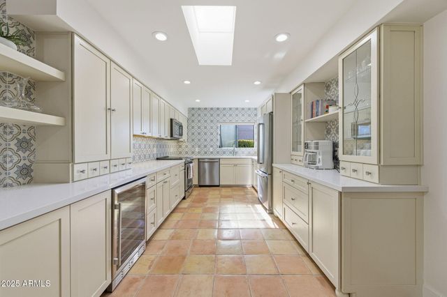 6249 N 78TH Street 20, Scottsdale, AZ 85250