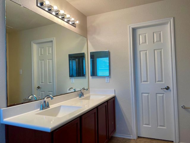 6407 Densberry, Katy, TX 77494