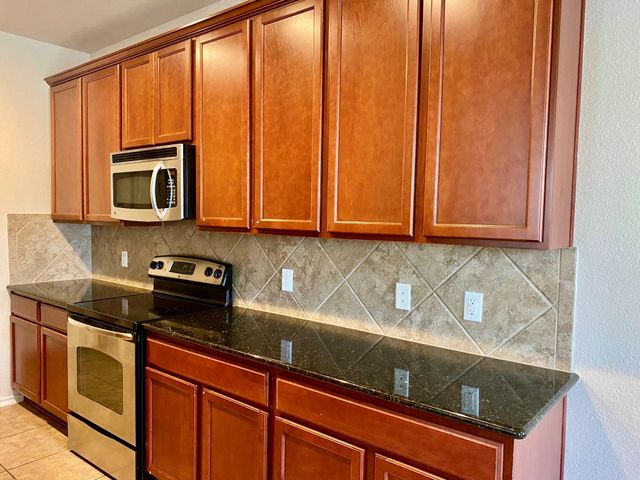 6407 Densberry, Katy, TX 77494