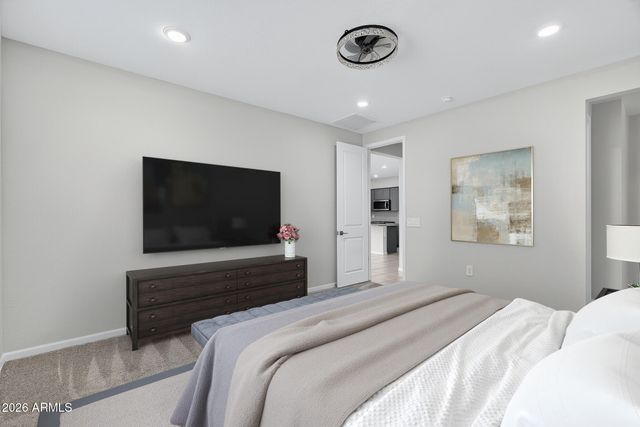 17768 W RAYMOND Street, Goodyear, AZ 85338