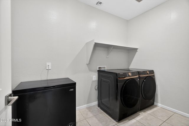 17768 W RAYMOND Street, Goodyear, AZ 85338