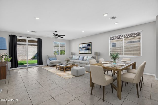 17768 W RAYMOND Street, Goodyear, AZ 85338