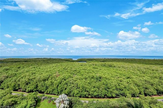 6075 Pelican Bay BLVD 1101, Naples, FL 34108