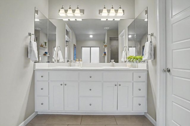 750 E 139th Place, Glenpool, OK 74033