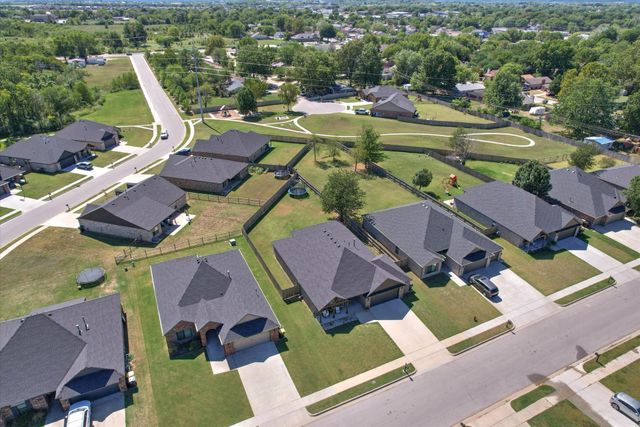750 E 139th Place, Glenpool, OK 74033