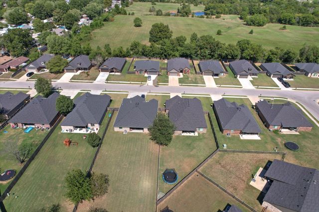 750 E 139th Place, Glenpool, OK 74033
