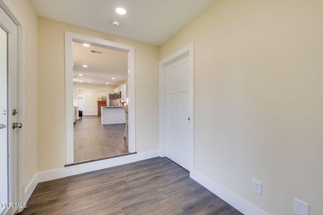 104 Rosemont Street, Kingsport, TN 37660