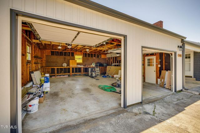 104 Rosemont Street, Kingsport, TN 37660