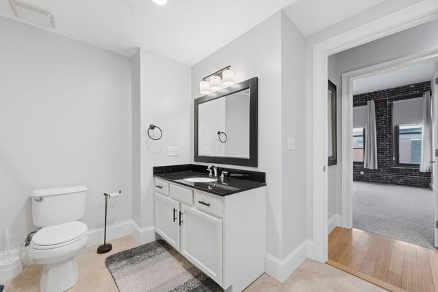61 Market St 3A, Lowell, MA 01852