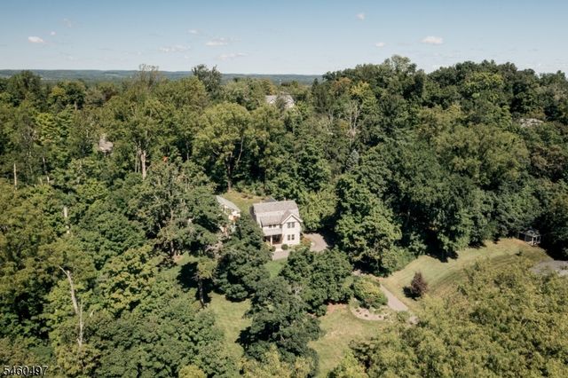 34 Sunnyslope Ave, Long Hill Twp., NJ 07946