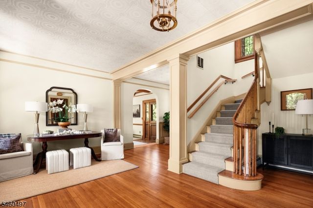 34 Sunnyslope Ave, Long Hill Twp., NJ 07946