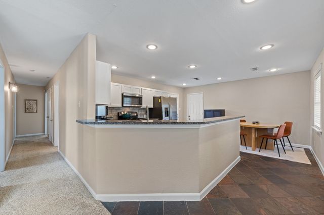 5328 Caroldean Street, Haltom City, TX 76117