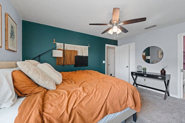 5328 Caroldean Street, Haltom City, TX 76117