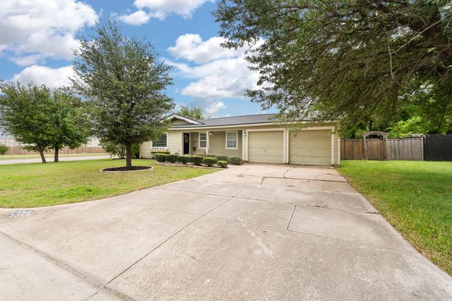 5328 Caroldean Street, Haltom City, TX 76117