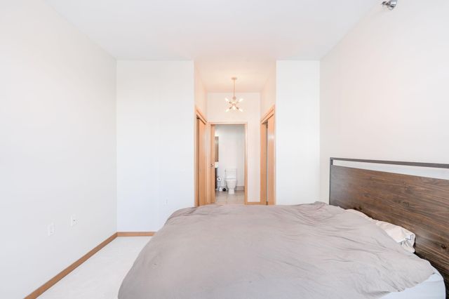 1211 Lagoon Avenue 305, Minneapolis, MN 55408