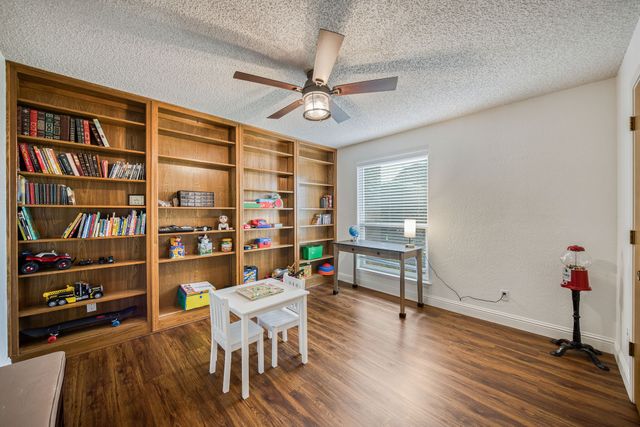 328 Shadowwood Trail, Ovilla, TX 75154