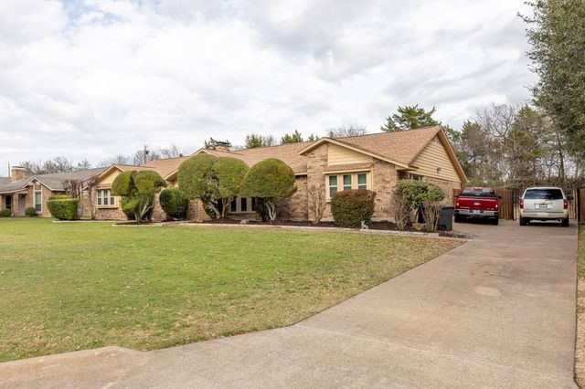 328 Shadowwood Trail, Ovilla, TX 75154