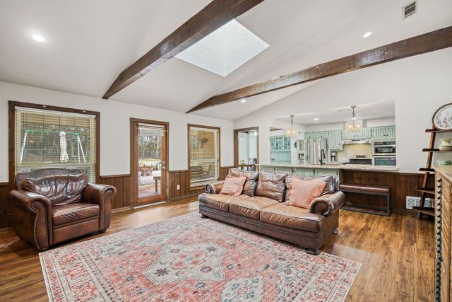 328 Shadowwood Trail, Ovilla, TX 75154