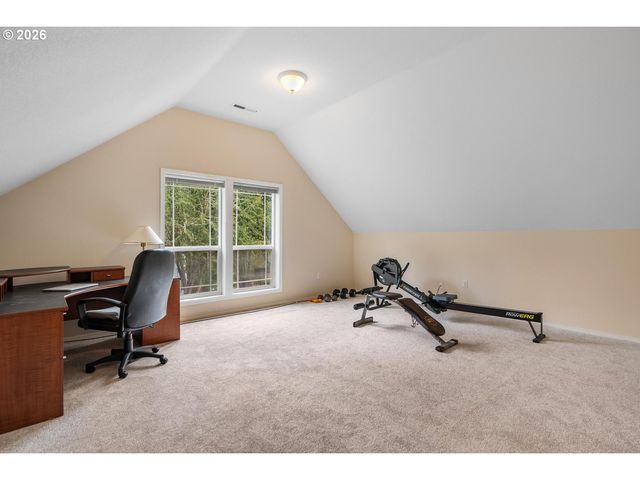 3220 Sw LURADEL St, Portland, OR 97219