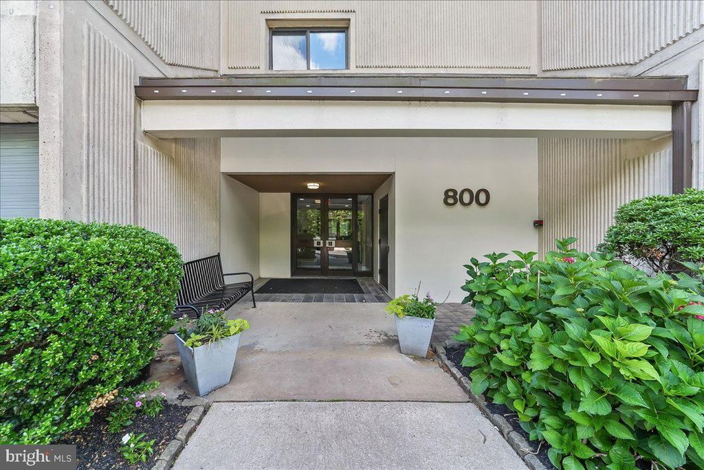 800 AVONDALE RD #7A, WALLINGFORD, PA 19086 — exterior