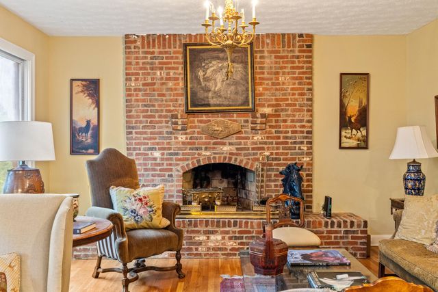 2309 Oregon Road, Versailles, KY 40383