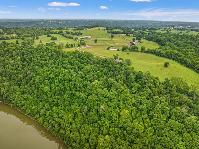 2309 Oregon Road, Versailles, KY 40383