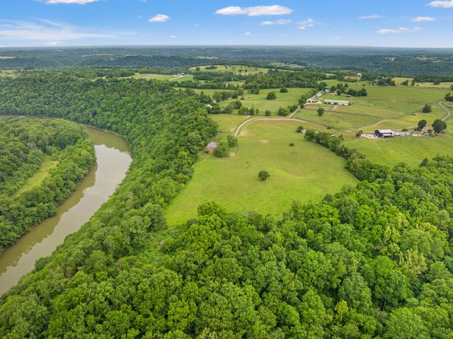 2309 Oregon Road, Versailles, KY 40383