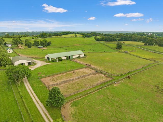 2309 Oregon Road, Versailles, KY 40383