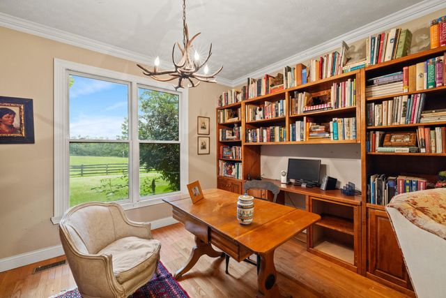 2309 Oregon Road, Versailles, KY 40383